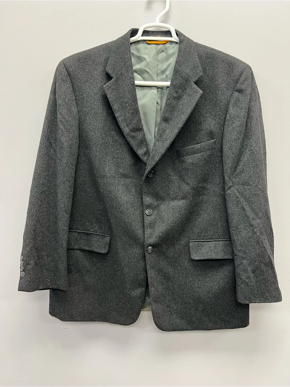 bill blass 100% Pure Cashmere Dark Gray Three-Button Sport Coat Men’s 44R